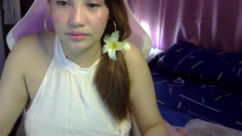 QueenHennessy online show from January 18, 6:43 pm