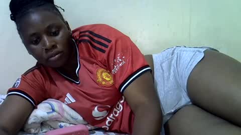 Snapshot of queen_leilla chatting on July 20, 3:03 pm queen_leilla online show from July 20, 3:03 pm