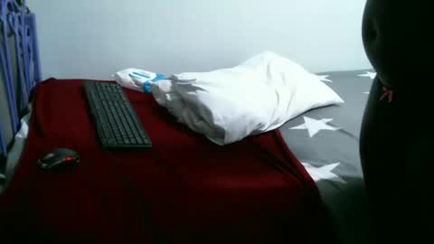 Snapshot of queen_mah chatting on September 12, 5:40 am Queen online show from September 12, 5:40 am