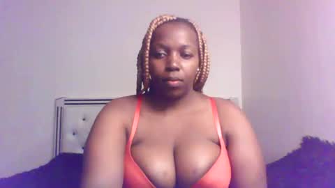 QUEEN online show from April 22, 3:31 am