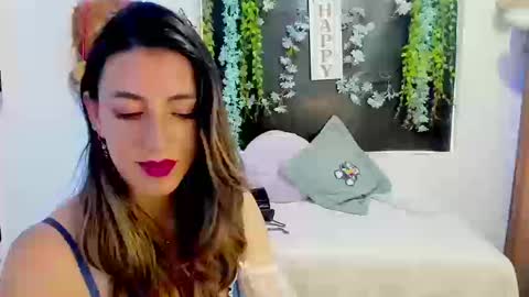 queen_natttyy online show from September 8, 3:11 pm