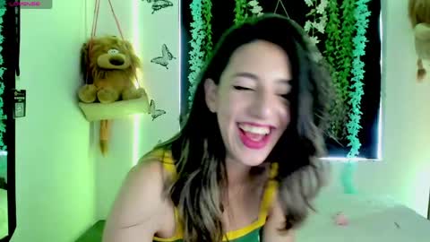 queen_natttyy online show from April 22, 2:29 pm