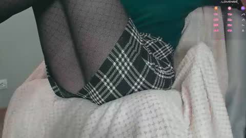 Carly online show from November 12, 5:24 pm