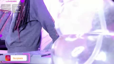   online show from October 7, 12:13 pm