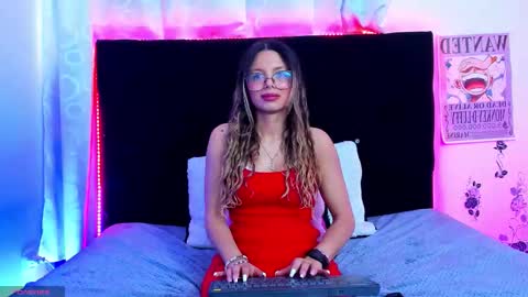 Snapshot of queen_stasy chatting on October 10, 8:41 pm Valentina online show from October 10, 8:41 pm