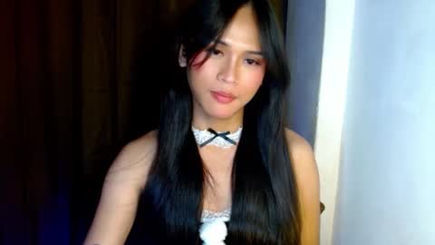 Snapshot of queena10 chatting on February 23, 8:17 am CALL ME YOUR QUEEN AIVY1 online show from February 23, 8:17 am