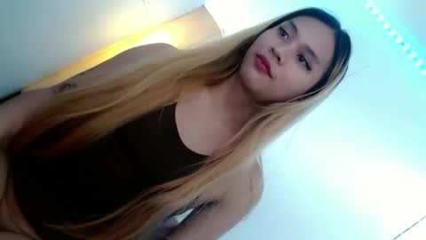 Snapshot of queena10 chatting on October 8, 12:30 am CALL ME YOUR QUEEN AIVY1 online show from October 8, 12:30 am