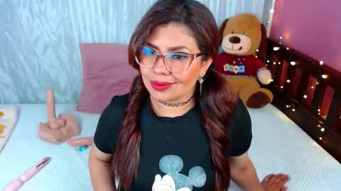 Snapshot of queenamazon_ chatting on October 27, 3:16 pm Queenamazon  online show from October 27, 3:16 pm