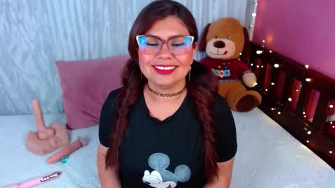 Snapshot of queenamazon_ chatting on October 28, 4:16 am Queenamazon  online show from October 28, 4:16 am