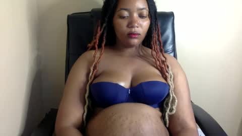 Queenbebony2 online show from December 11, 8:26 am