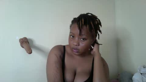 queen online show from November 10, 2:38 pm