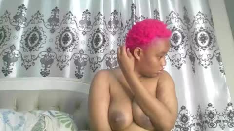 queen online show from April 13, 6:13 pm