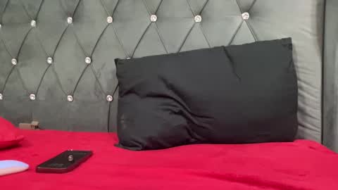 Snapshot of queenbigcock30 chatting on January 11, 9:26 am QUEEN online show from January 11, 9:26 am