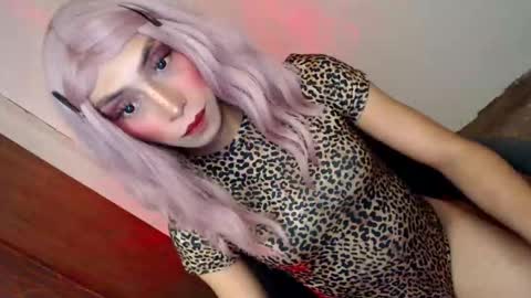 Snapshot of queenfoxylady chatting on January 12, 4:56 pm just call me QUEEN and ill be there online show from January 12, 4:56 pm