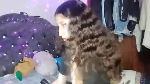 QUEENJEENN online show from November 27, 3:08 am