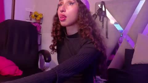 QUEENJEENN online show from July 29, 12:31 am