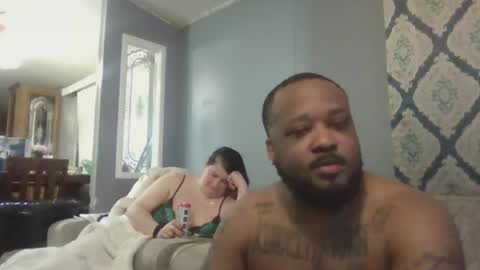 Snapshot of queenking55 chatting on February 20, 5:12 am Queen N King Fun Night online show from February 20, 5:12 am