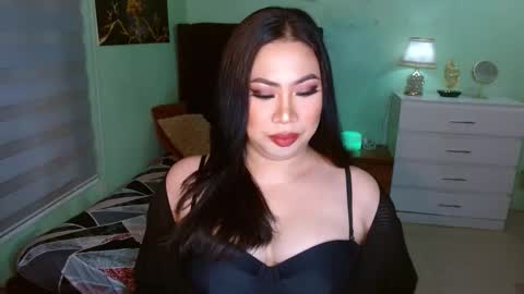 Miss Celine online show from February 1, 3:43 pm