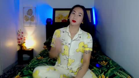 QUEEN online show from January 11, 6:40 am