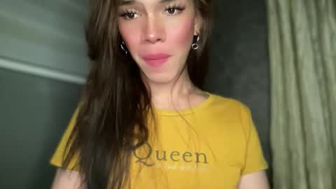 Snapshot of queenn_xxx chatting on November 10, 7:46 pm QUEEN online show from November 10, 7:46 pm