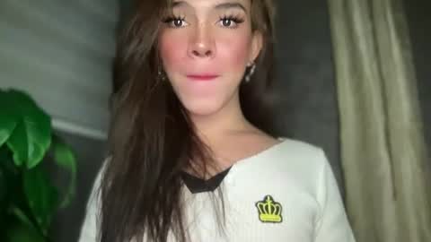 Snapshot of queenn_xxx chatting on November 20, 1:33 pm QUEEN online show from November 20, 1:33 pm