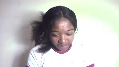 Snapshot of queennaya chatting on July 7, 2:32 pm queennaya online show from July 7, 2:32 pm