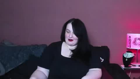 Snapshot of queenofhaze chatting on March 1, 1:00 am you may simply address Me with Your Grace online show from March 1, 1:00 am