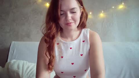 Snapshot of queenofmodels chatting on February 5, 6:13 am QueenOfModels online show from February 5, 6:13 am