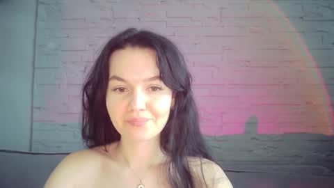 Snapshot of queenofmodels chatting on January 13, 9:58 am QueenOfModels online show from January 13, 9:58 am