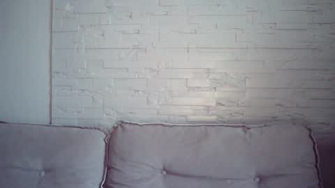 Snapshot of queenofmodels chatting on January 17, 12:43 pm QueenOfModels online show from January 17, 12:43 pm