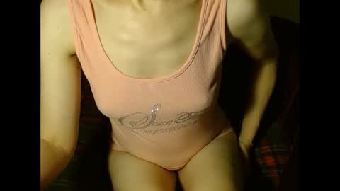 Snapshot of queenoftenderness chatting on January 29, 9:07 pm queenoftenderness online show from January 29, 9:07 pm