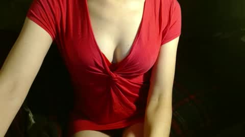 Snapshot of queenoftenderness chatting on February 18, 6:37 pm queenoftenderness online show from February 18, 6:37 pm