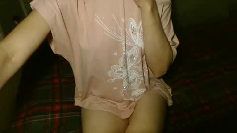 Snapshot of queenoftenderness chatting on September 19, 6:30 pm queenoftenderness online show from September 19, 6:30 pm