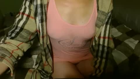 Snapshot of queenoftenderness chatting on September 29, 6:13 pm queenoftenderness online show from September 29, 6:13 pm