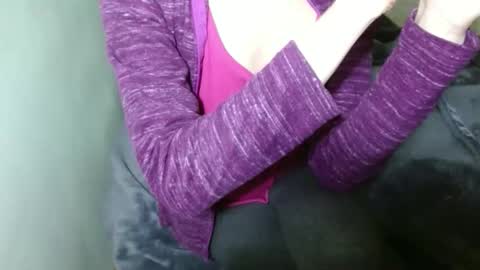 queenoftenderness online show from January 6, 7:39 pm