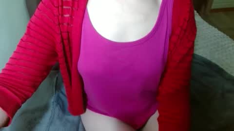 queenoftenderness online show from February 17, 8:15 pm