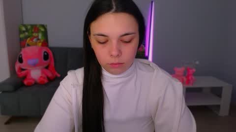 Snapshot of queenofthesense chatting on October 20, 8:48 am Patricia online show from October 20, 8:48 am