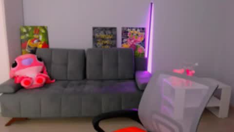 Snapshot of queenofthesense chatting on October 22, 10:26 am Patricia online show from October 22, 10:26 am