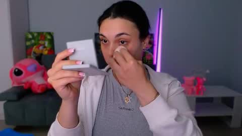 Snapshot of queenofthesense chatting on October 30, 5:24 pm Patricia online show from October 30, 5:24 pm