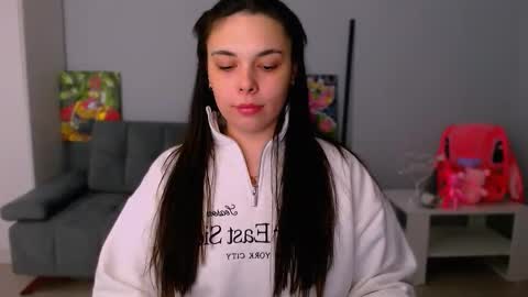 Snapshot of queenofthesense chatting on November 10, 1:43 pm Patricia online show from November 10, 1:43 pm