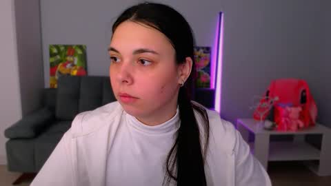 Snapshot of queenofthesense chatting on November 14, 10:03 am Patricia online show from November 14, 10:03 am