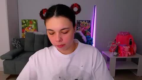 Snapshot of queenofthesense chatting on November 21, 10:14 am Patricia online show from November 21, 10:14 am