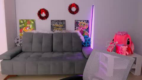 Snapshot of queenofthesense chatting on November 25, 6:13 am Patricia online show from November 25, 6:13 am