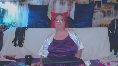 QueenPammy online show from March 11, 7:36 am