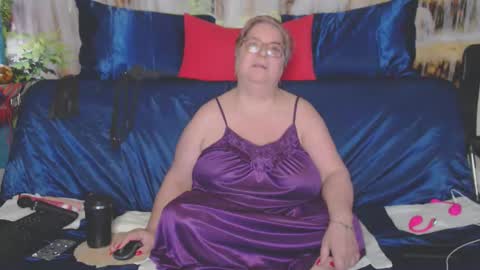 QueenPammy online show from April 22, 5:54 am