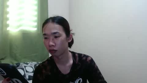 Snapshot of queenpaulaxx chatting on November 7, 6:24 am Paula watson online show from November 7, 6:24 am