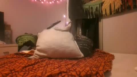 queenstonermami online show from June 9, 3:01 pm