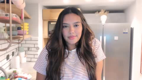 Val  -  online show from December 4, 3:15 am