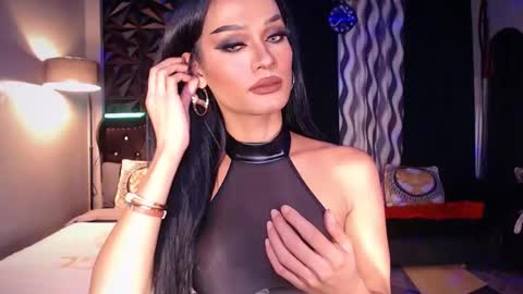 Snapshot of queenvalentinats chatting on January 3, 8:21 am ValentinaMoone online show from January 3, 8:21 am