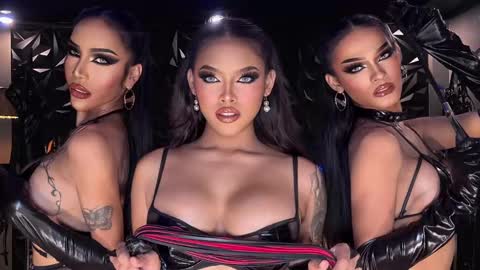 Snapshot of queenvalentinats chatting on February 3, 5:35 pm ValentinaMoone online show from February 3, 5:35 pm